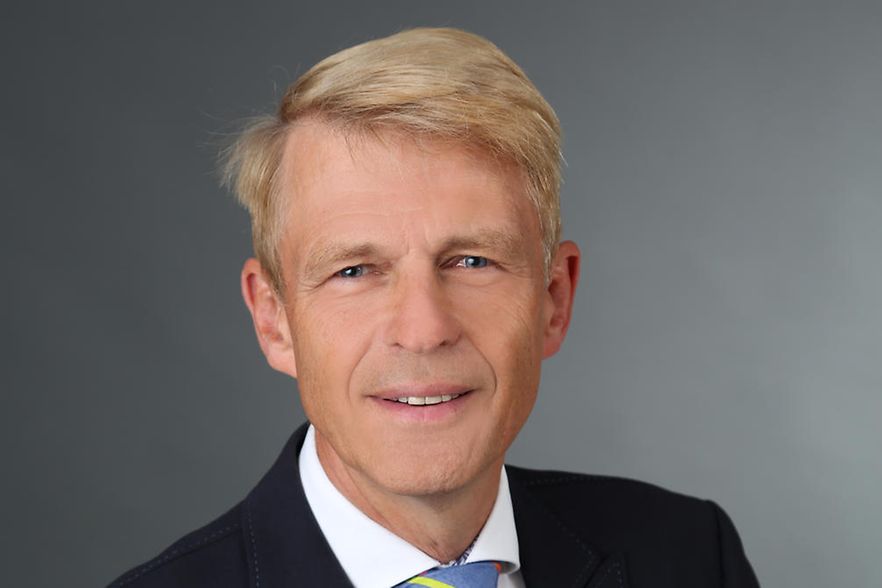 Brons_Dr_Bernhard